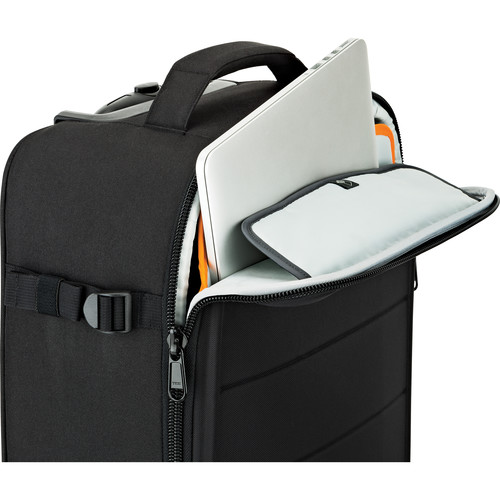 فضای لب تاپ در کیف دوربین لوپرو